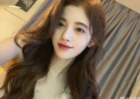 何亦然
